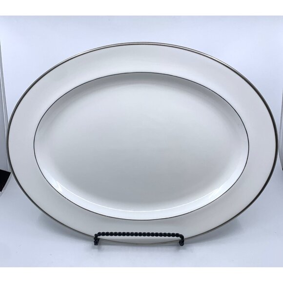 Royal Doulton Other - Royal Doulton Signet Platinum Oval Serving Platter 16.25" Carving Plate H4974